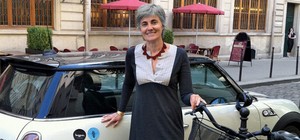 Robin Chase launching Buzzcar in France.