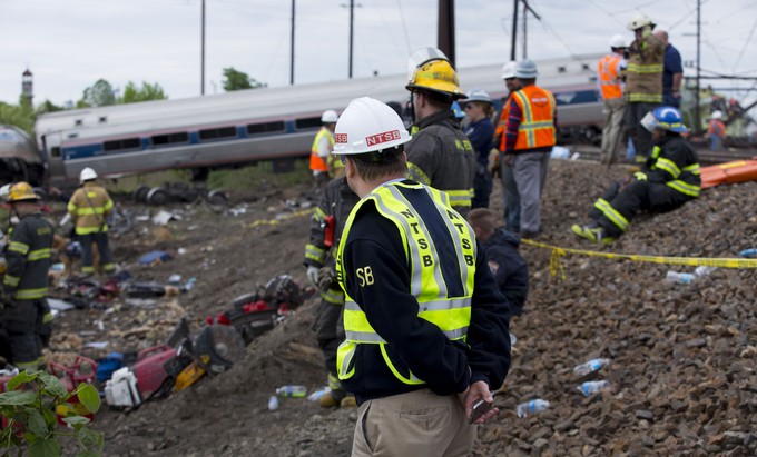 Derailed Amtrak 188 in Philadelphia